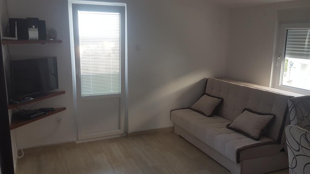 Apartments Diva Dobra Voda Extérieur photo